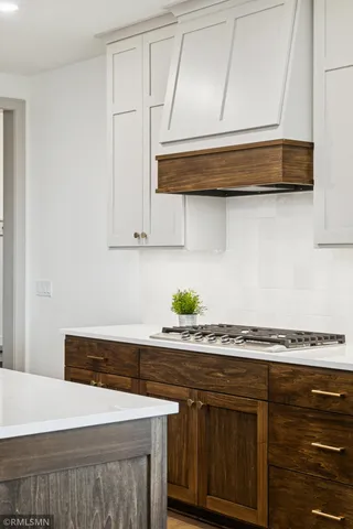 $969,000 | 5042 Airlake Draw, Woodbury, MN 55129