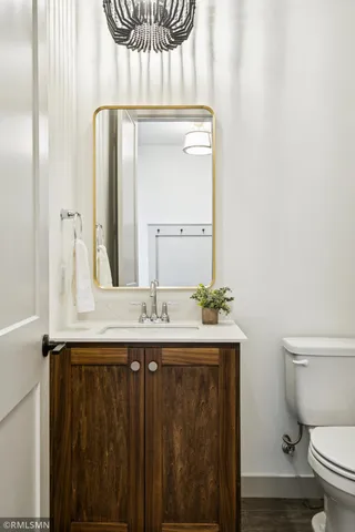 $969,000 | 5042 Airlake Draw, Woodbury, MN 55129