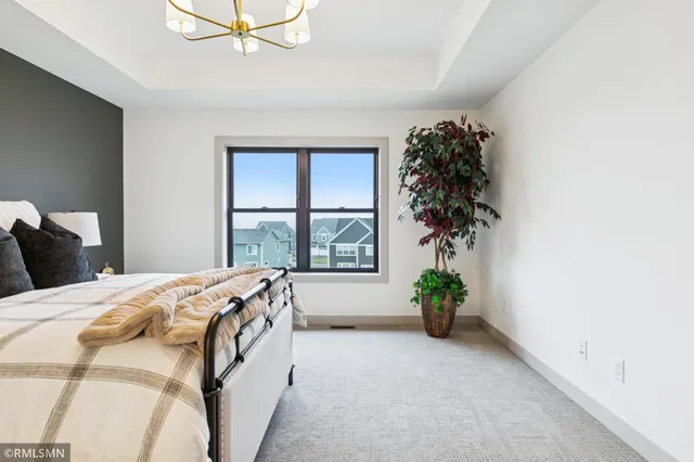 $969,000 | 5042 Airlake Draw, Woodbury, MN 55129