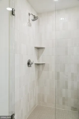 $969,000 | 5042 Airlake Draw, Woodbury, MN 55129