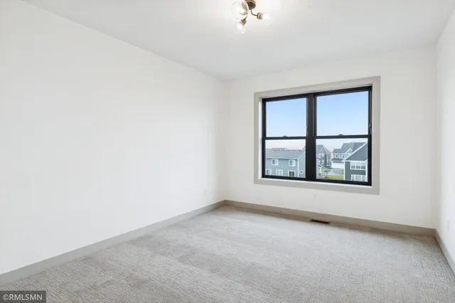 $969,000 | 5042 Airlake Draw, Woodbury, MN 55129