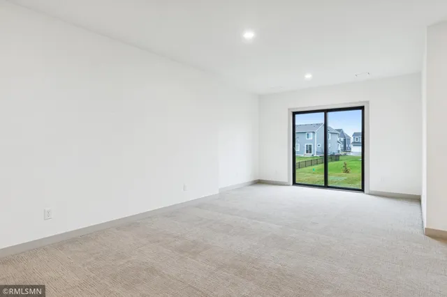 $969,000 | 5042 Airlake Draw, Woodbury, MN 55129