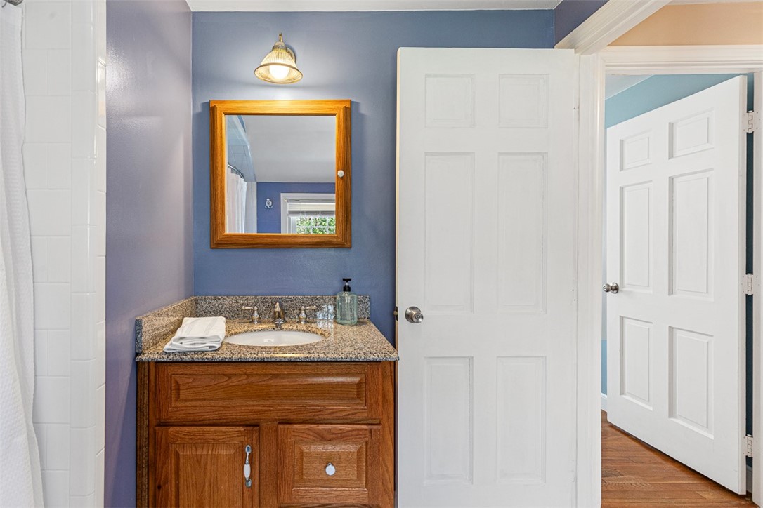 21 Old Chimney Road Barrington, RI 02806 - Photo 23 of 40