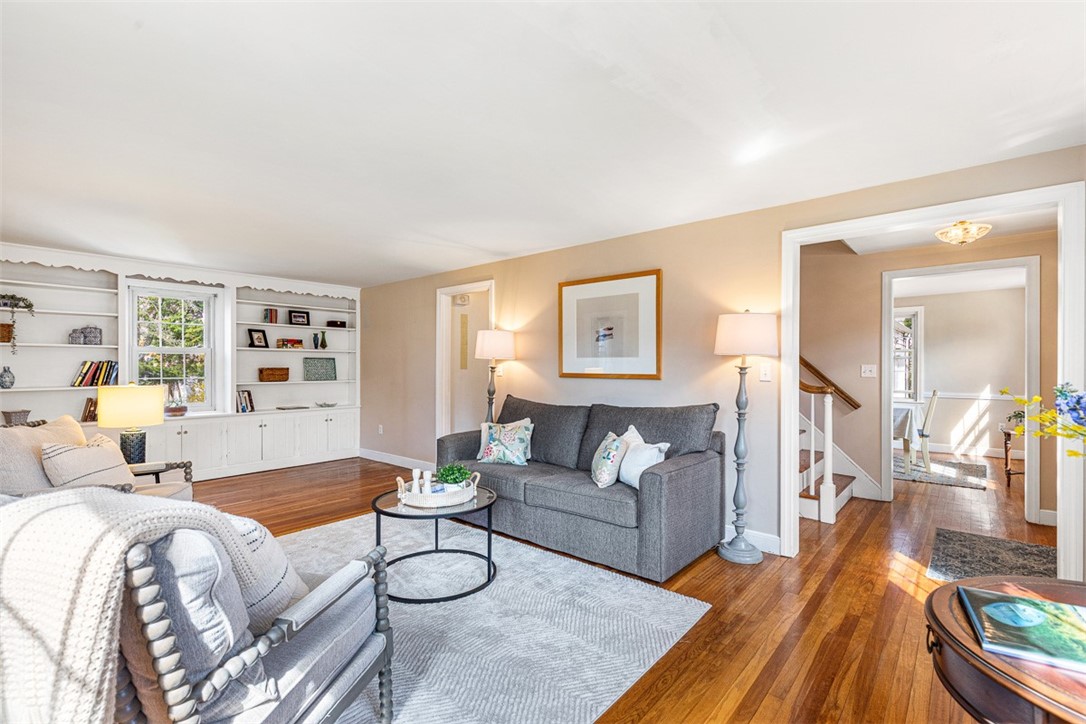 21 Old Chimney Road Barrington, RI 02806 - Photo 8 of 40