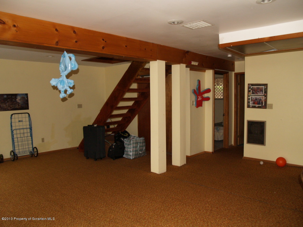 1283 Brookfield Road Lake Ariel, PA 18436 - Photo 11 of 14 Gallery Image 11