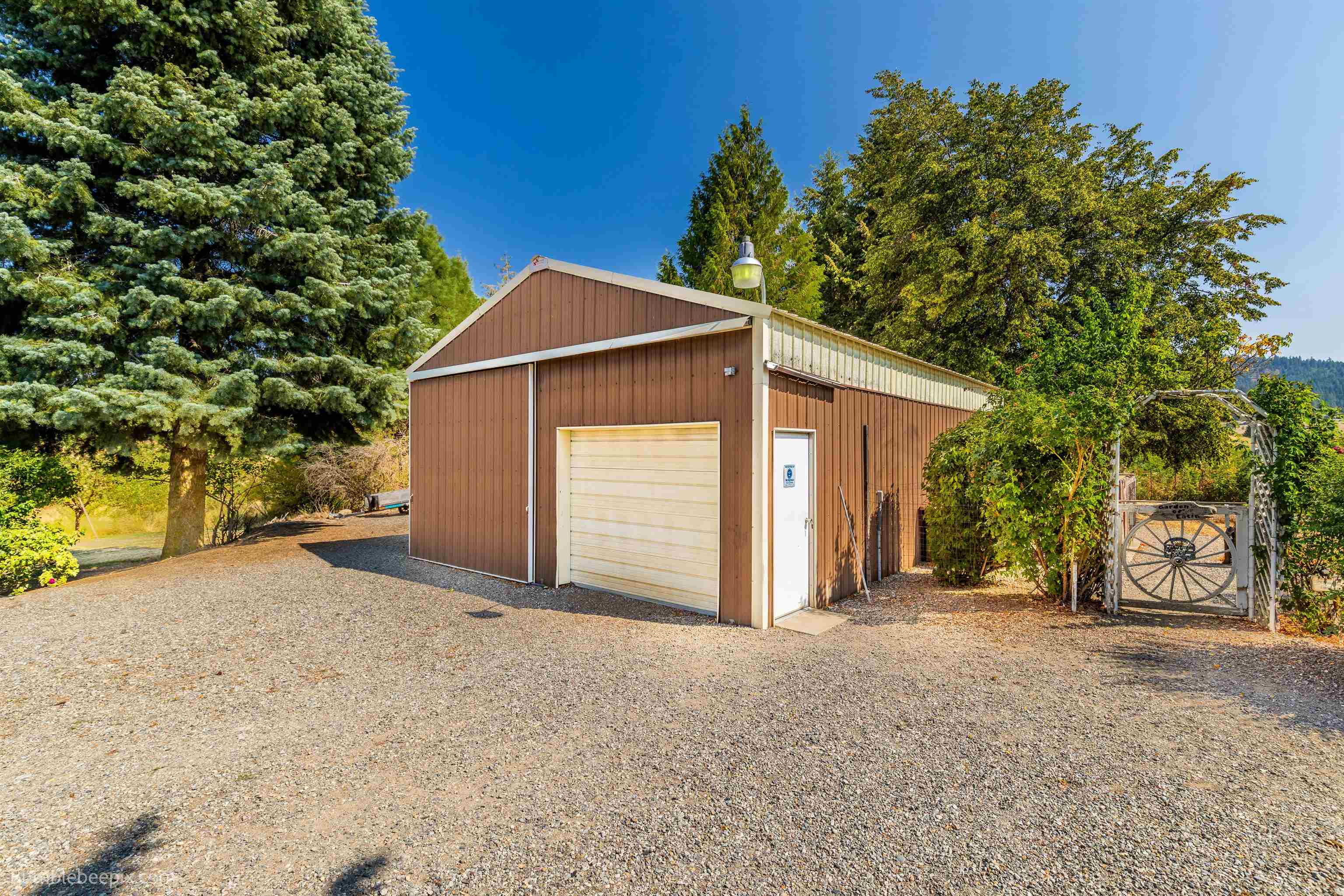 10806 North Morrison Road Spokane, WA 99217 - Photo 12 of 44