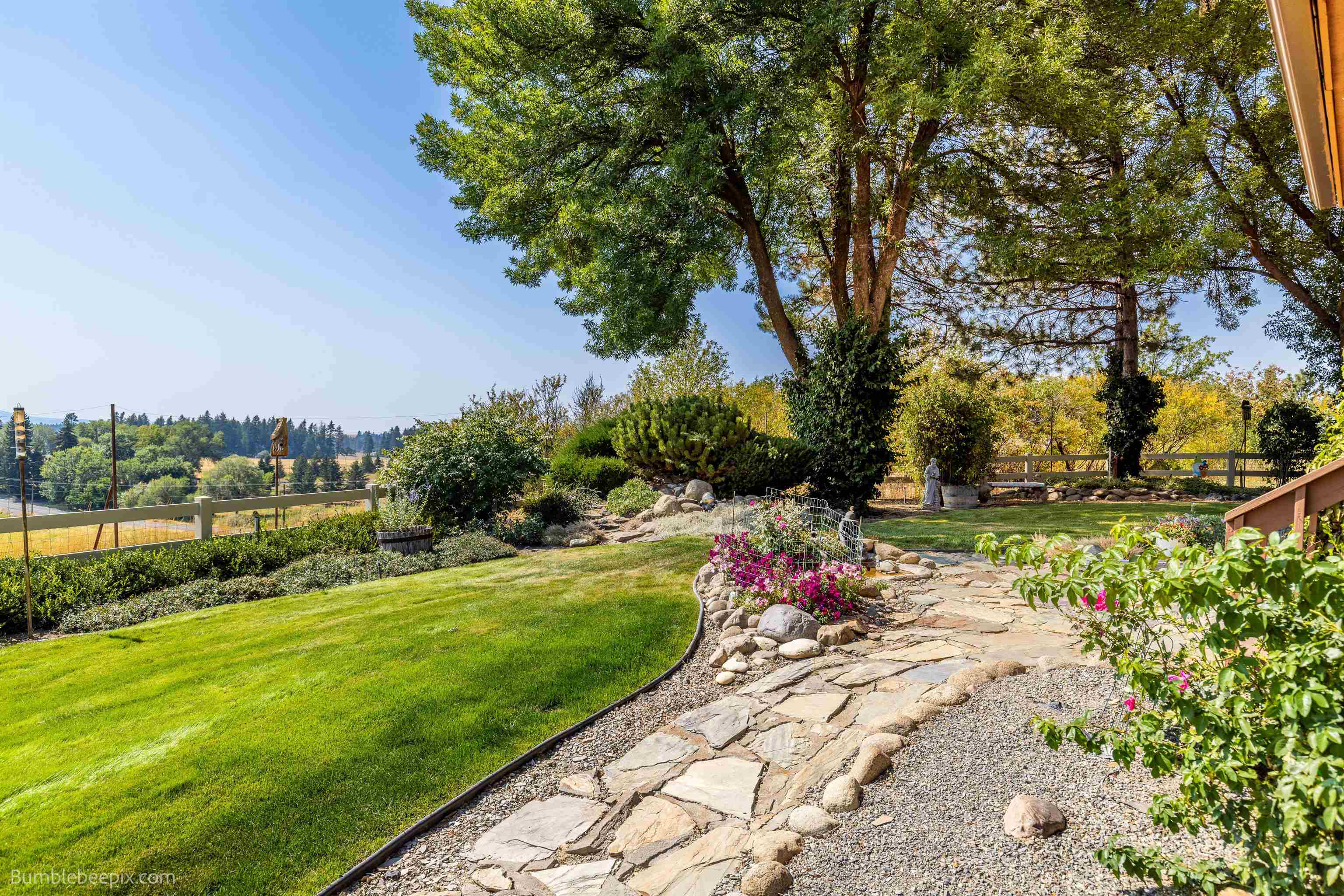 10806 North Morrison Road Spokane, WA 99217 - Photo 8 of 44