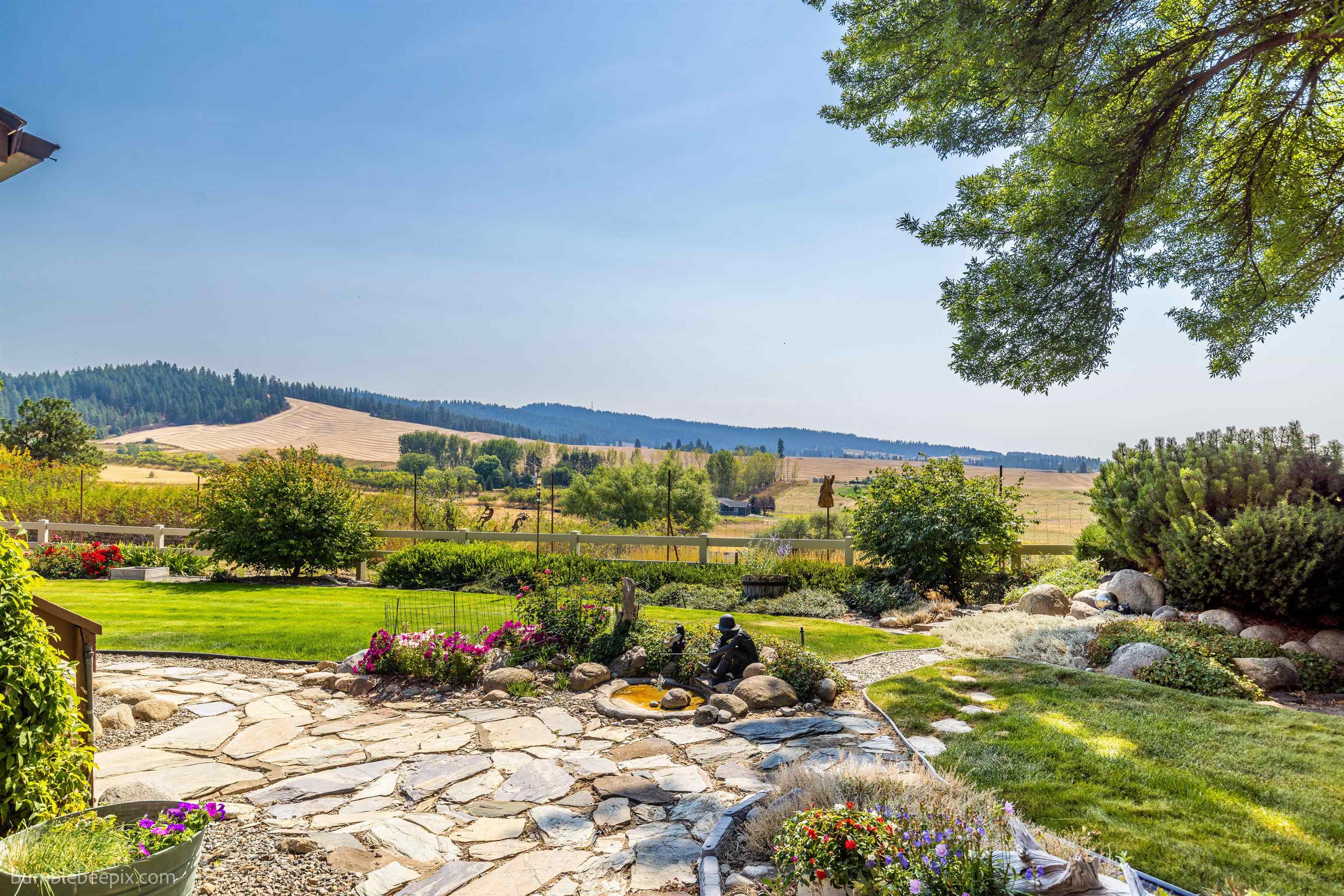 10806 North Morrison Road Spokane, WA 99217 - Photo 9 of 44