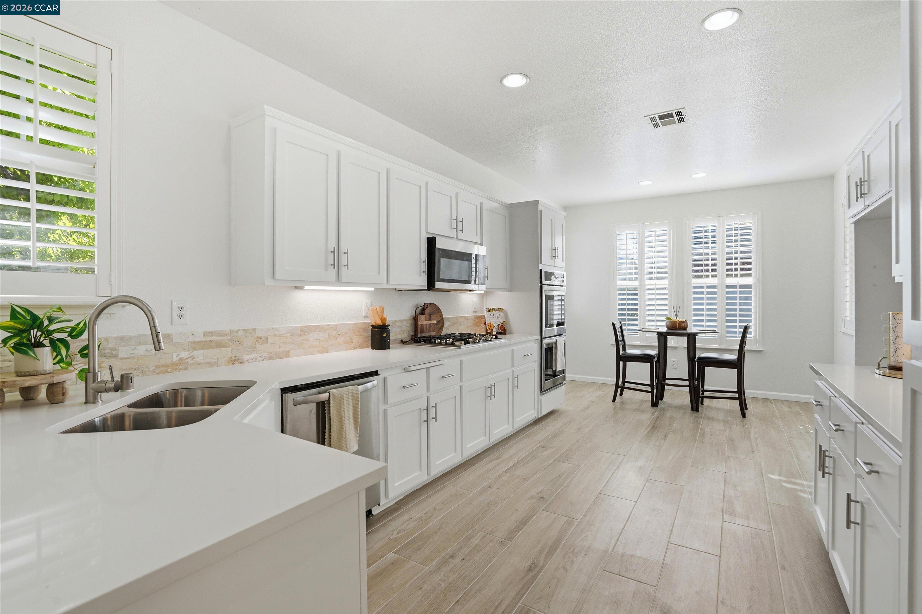 106 Lookout Court Hercules, CA 94547 - Photo 8 of 18