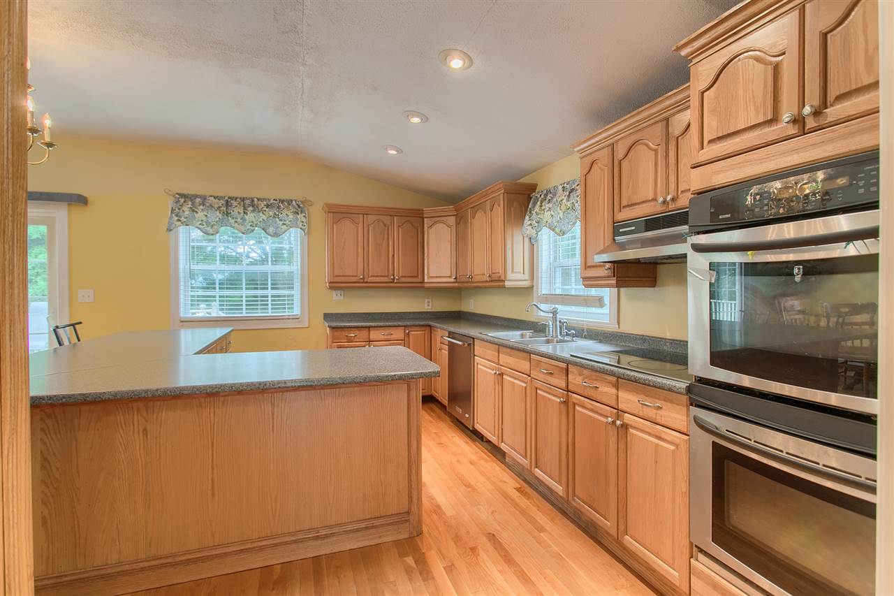 32 Bannister Road Salem, NH 03079 - Photo 15 of 40 Gallery Image 15