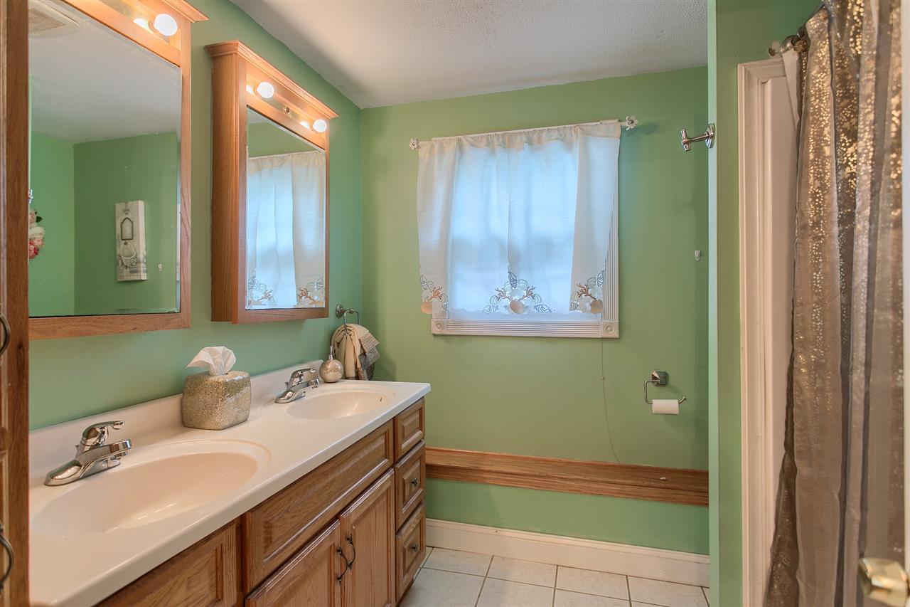 32 Bannister Road Salem, NH 03079 - Photo 18 of 40 Gallery Image 18