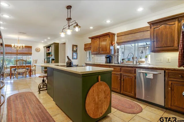 $839,000 | 1416 Woodlands Drive, Tyler, TX 75703