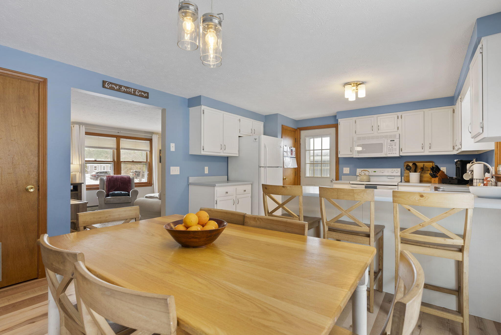 33 Sedgewood Drive Kennebunk, ME 04043 - Photo 8 of 35 17-web-or-mls-DSC03594