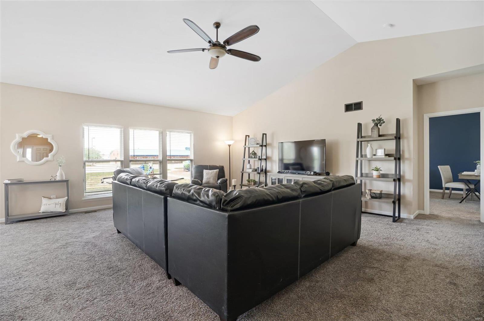 671 Springfield Drive Wentzville, MO 63385 - Photo 8 of 29