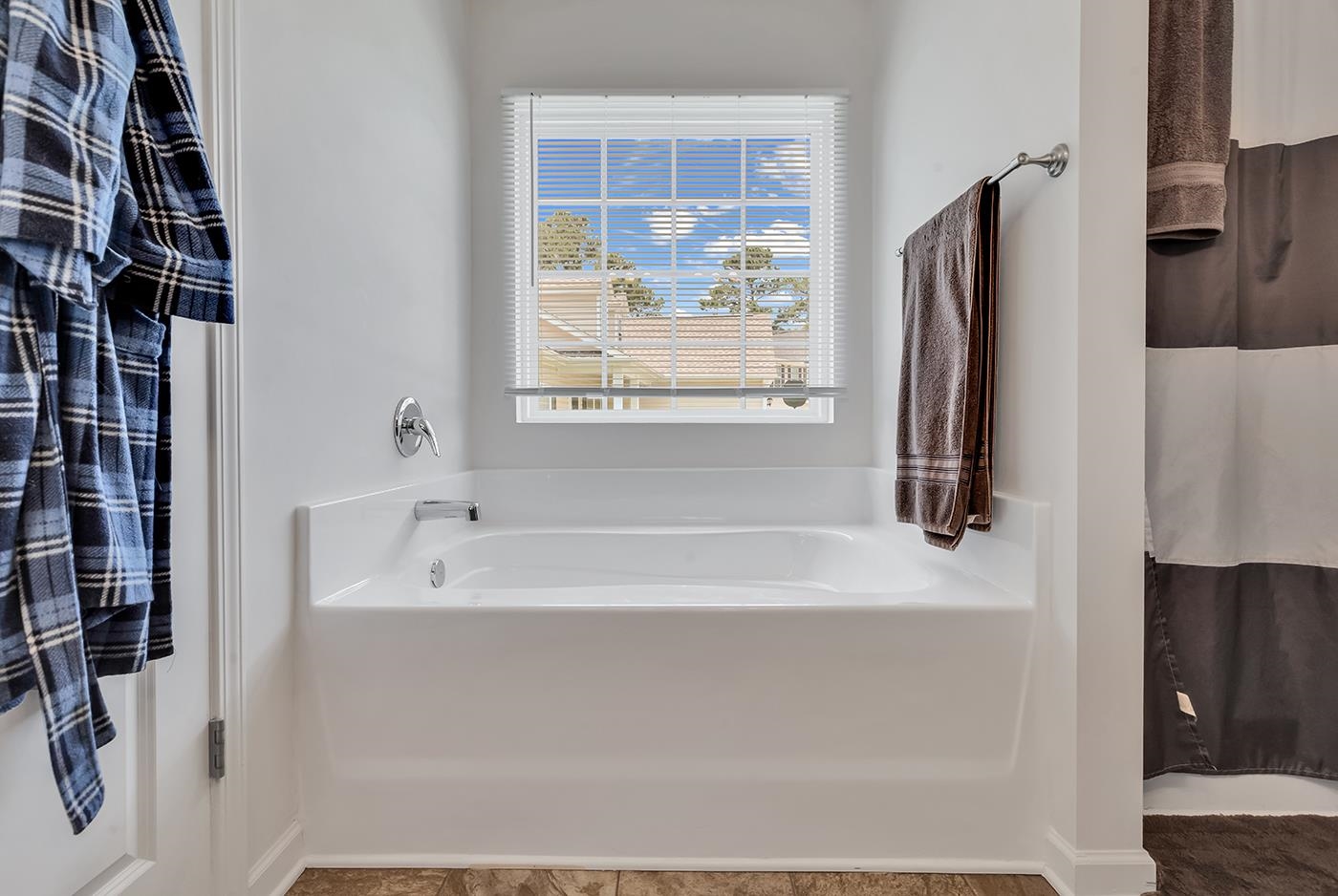 2009 Spring Valley Court Loris, SC 29569 - Photo 24 of 36 Bathroom with a tub to relax in