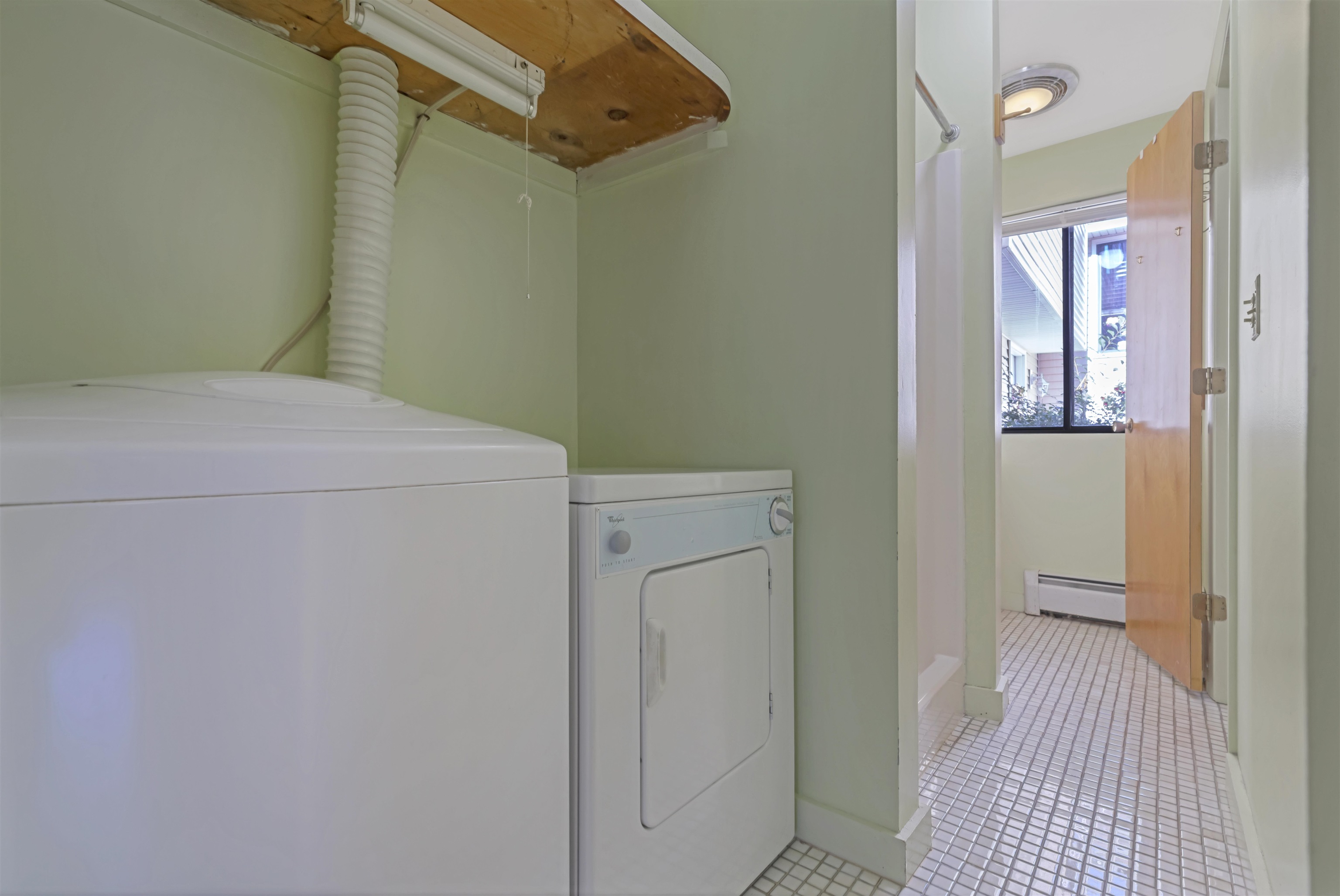 48 Franklin Heights Rochester, NH 03867 - Photo 22 of 36