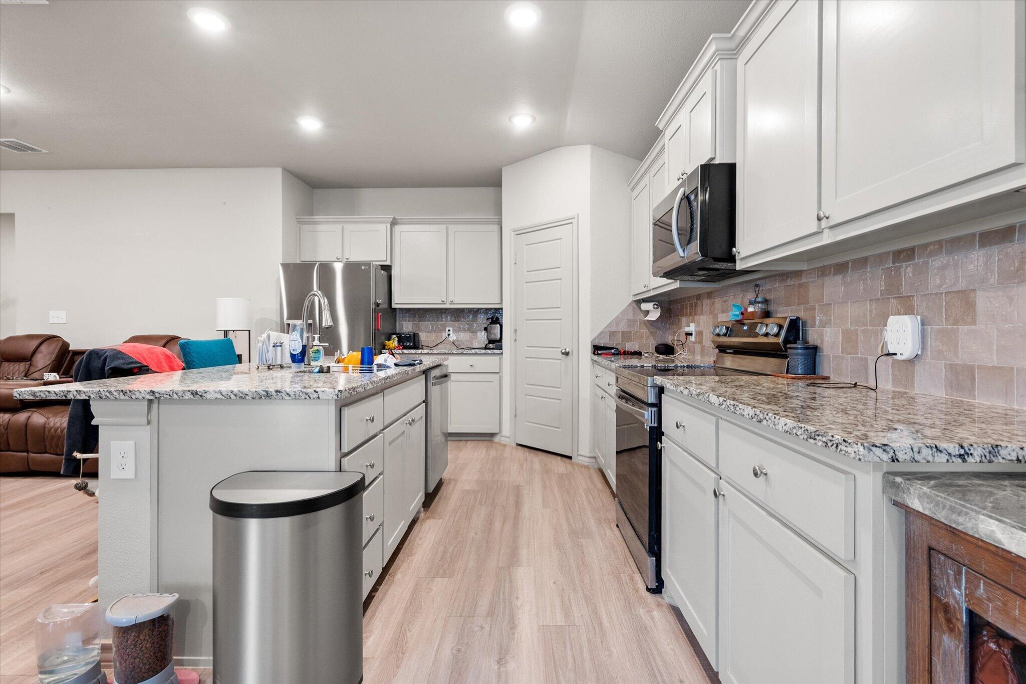 7101 24th Street Lubbock, TX 79407 - Photo 10 of 28 01-DAY_7920