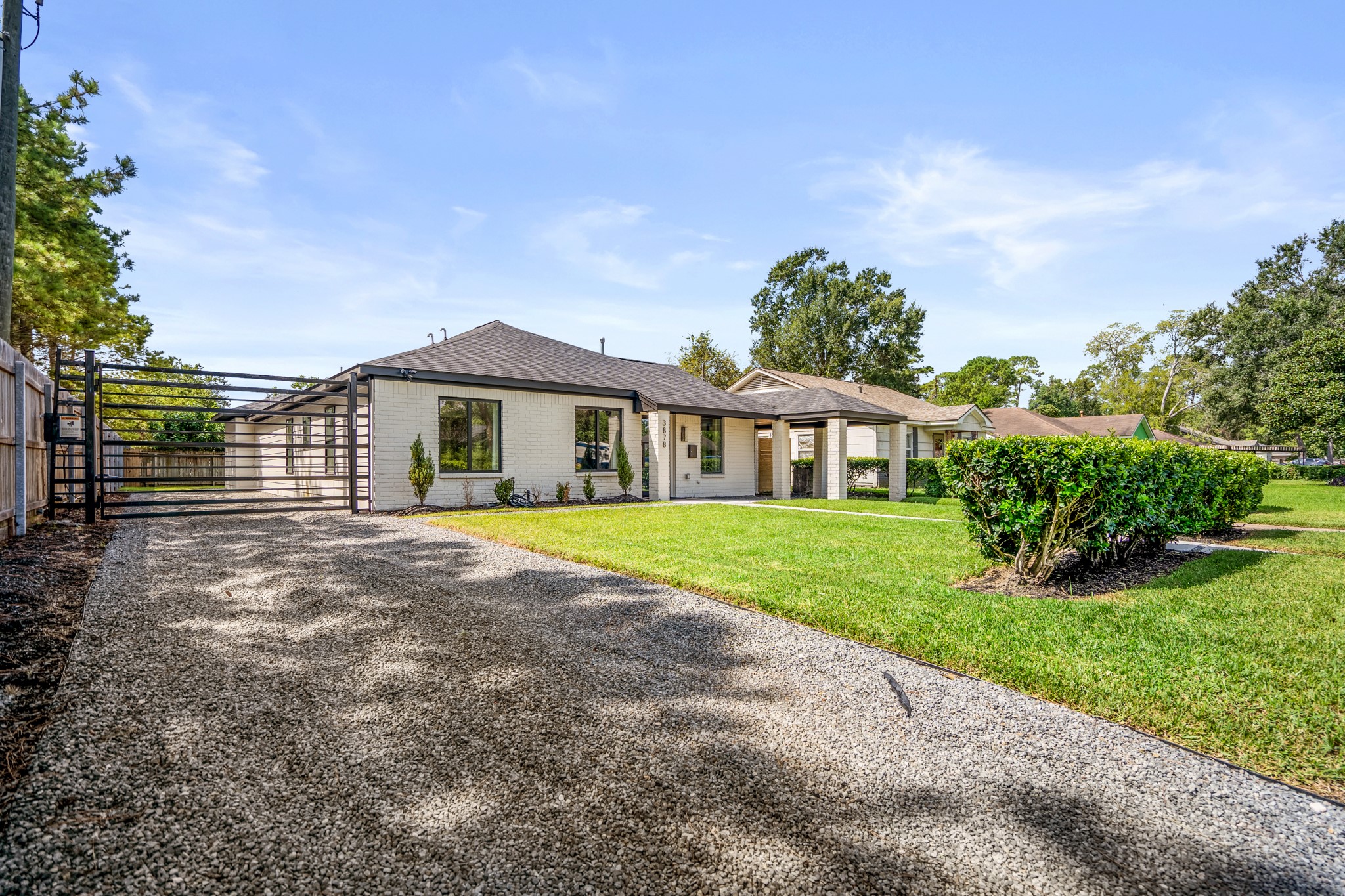 3878 Arbor Street Houston, TX 77004 - Photo 3 of 24