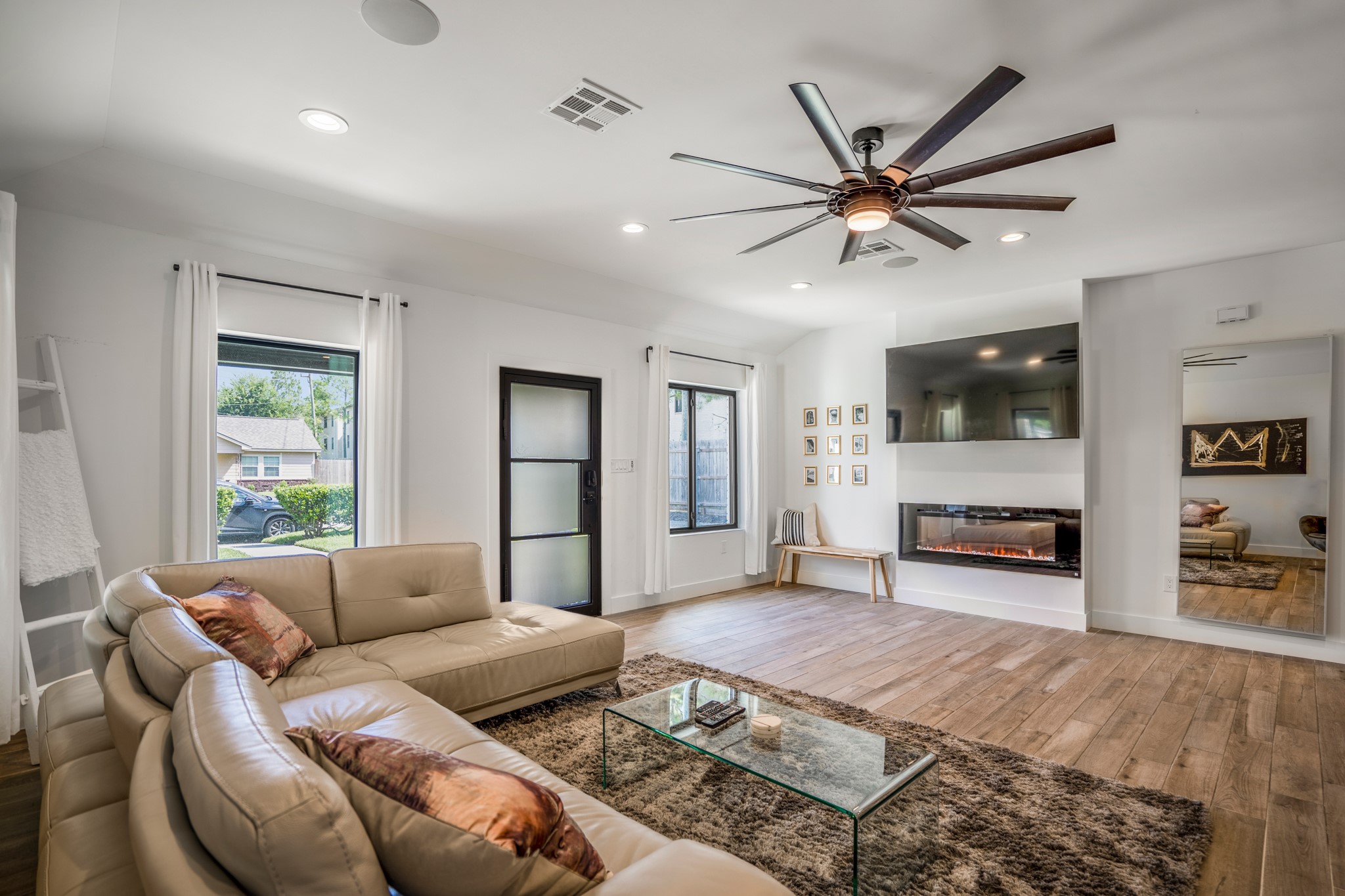 3878 Arbor Street Houston, TX 77004 - Photo 7 of 24