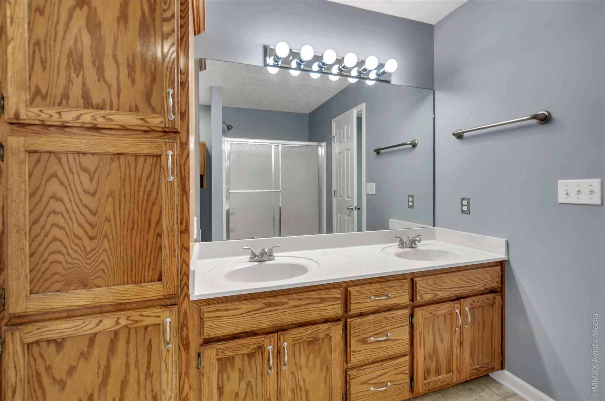 418 Jernigan Road Portland, TN 37148 - Photo 8 of 15 a bathroom with a sink and a mirror