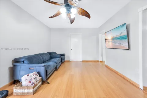 $650,900 | 5015 East Palm Court, Hialeah, FL 33013