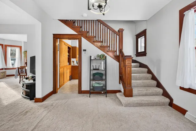 $264,900 | 330 Main Street, Oconto, WI 54153