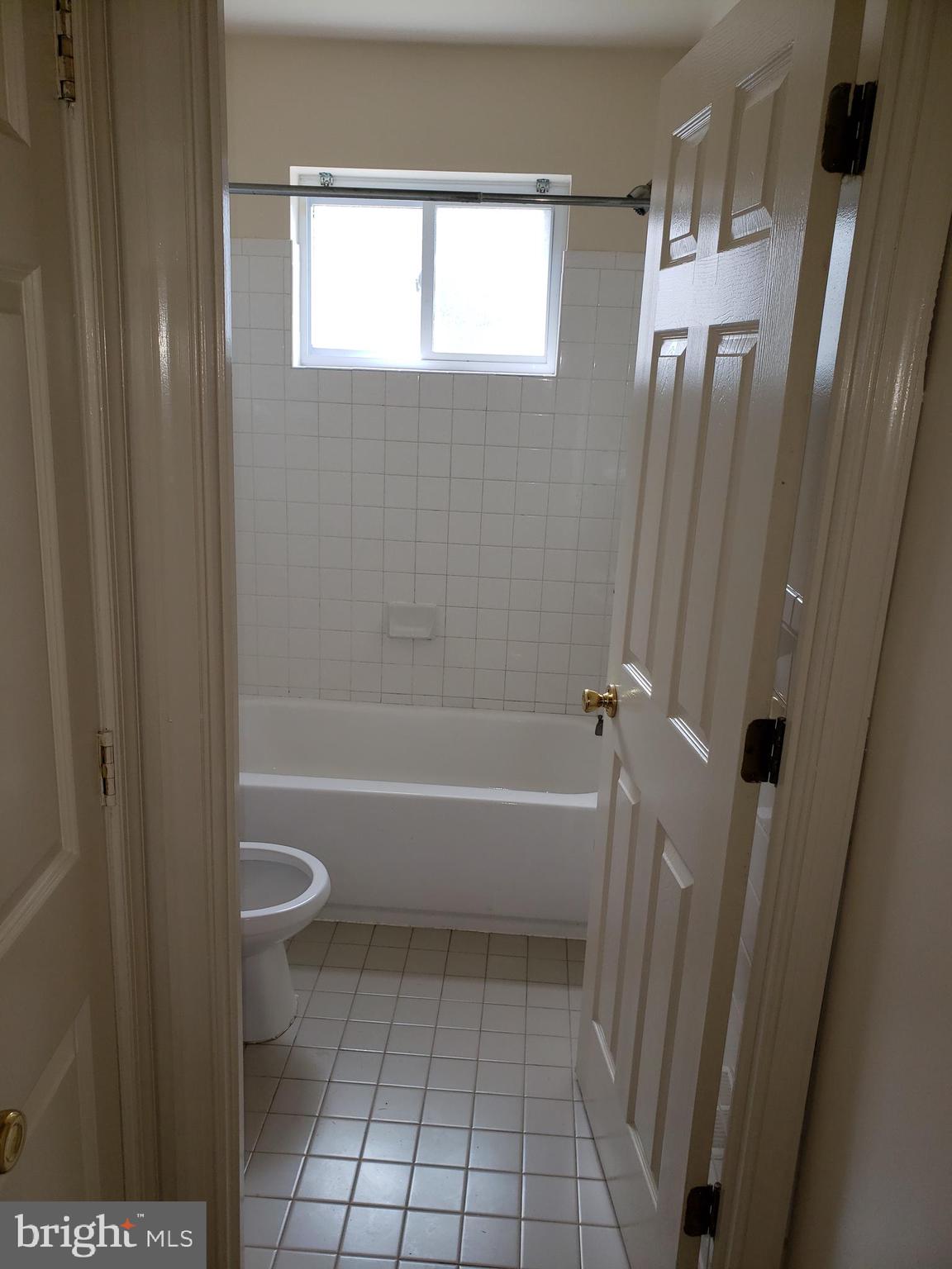 1618 Parham Road Silver Spring, MD 20903 - Photo 15 of 42 Gallery Image 15