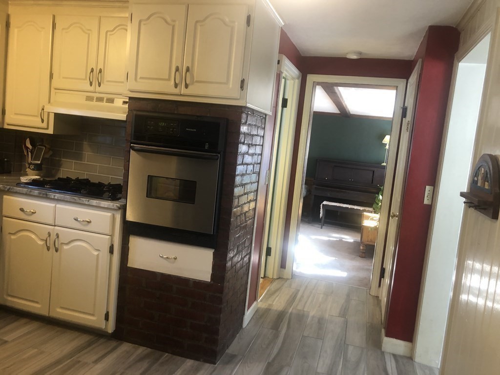 128 Vincent Road Dedham, MA 02026 - Photo 21 of 40 Gallery Image 21