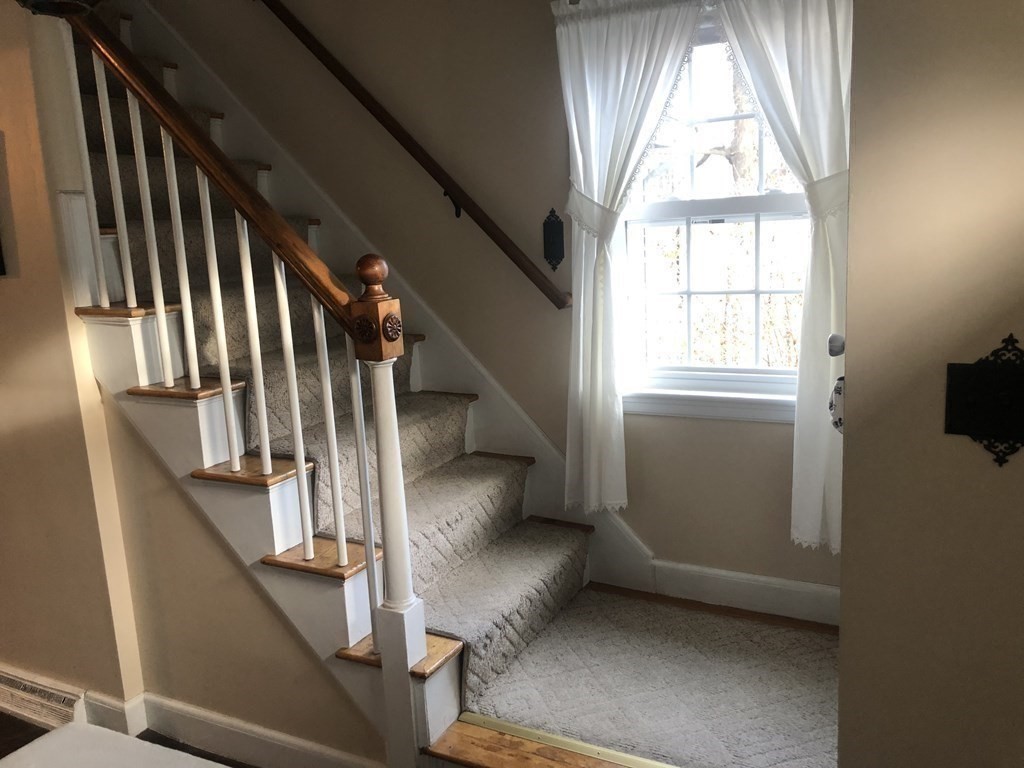 128 Vincent Road Dedham, MA 02026 - Photo 10 of 40 Gallery Image 10
