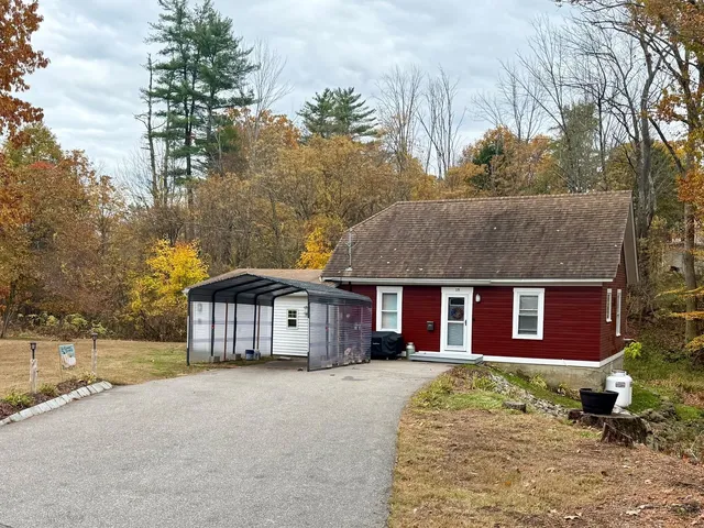 $390,000 | 18 Pine Street, Tilton, NH 03276