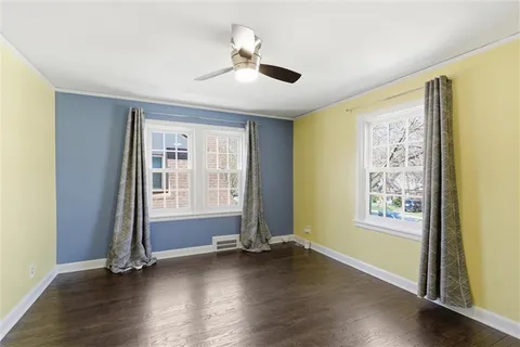 $499,000 | 627 East 74th Street, Kansas City, MO 64131