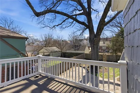 $499,000 | 627 East 74th Street, Kansas City, MO 64131