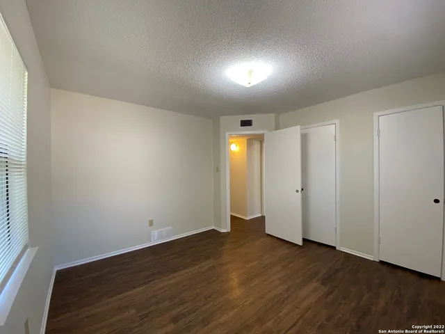 $1,495 | 226 Blue Bonnet, Floresville, TX 78114