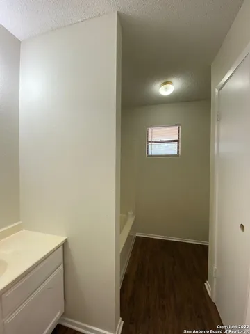 $1,495 | 226 Blue Bonnet, Floresville, TX 78114