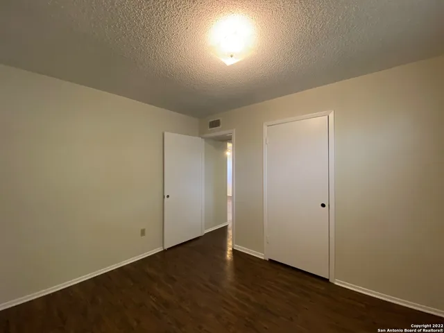 $1,495 | 226 Blue Bonnet, Floresville, TX 78114