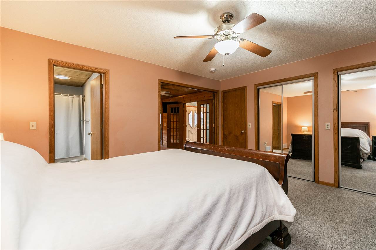 1646 Camelback Road Northeast Solon, IA 52333 - Photo 26 of 47 Gallery Image 26