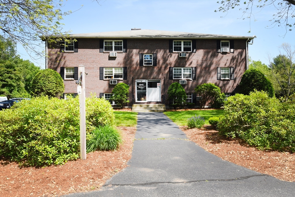 96 Richardson Road, Unit B7 Chelmsford, MA 01863 - Photo 1 of 42 Gallery Image 1