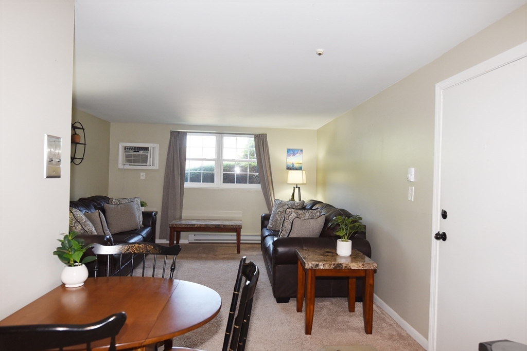 96 Richardson Road, Unit B7 Chelmsford, MA 01863 - Photo 11 of 42 Gallery Image 11