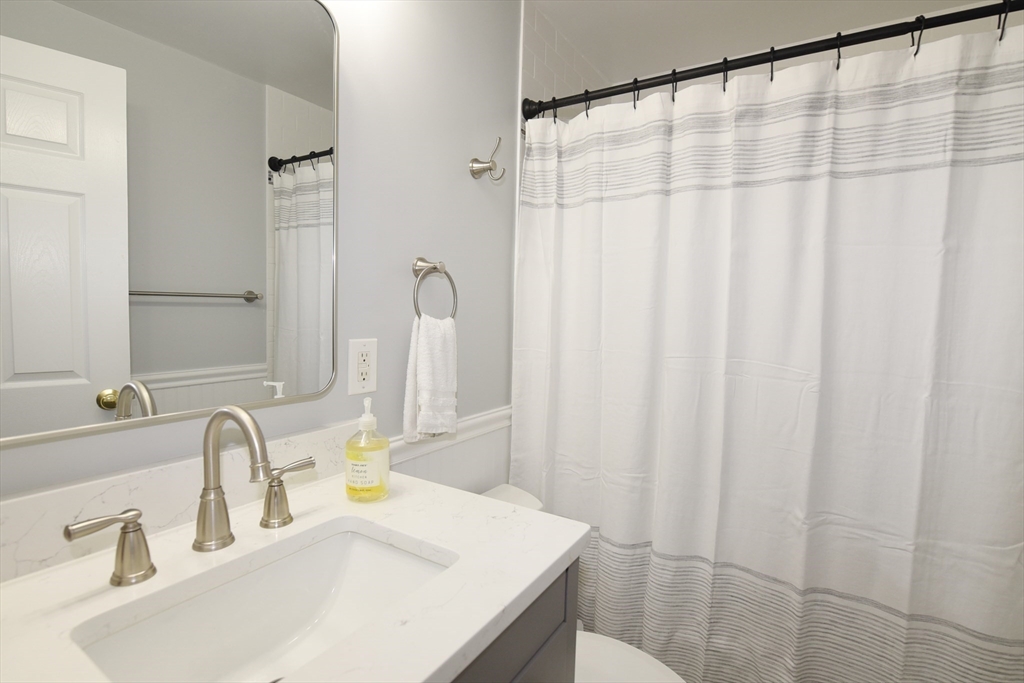 96 Richardson Road, Unit B7 Chelmsford, MA 01863 - Photo 30 of 42 Gallery Image 30