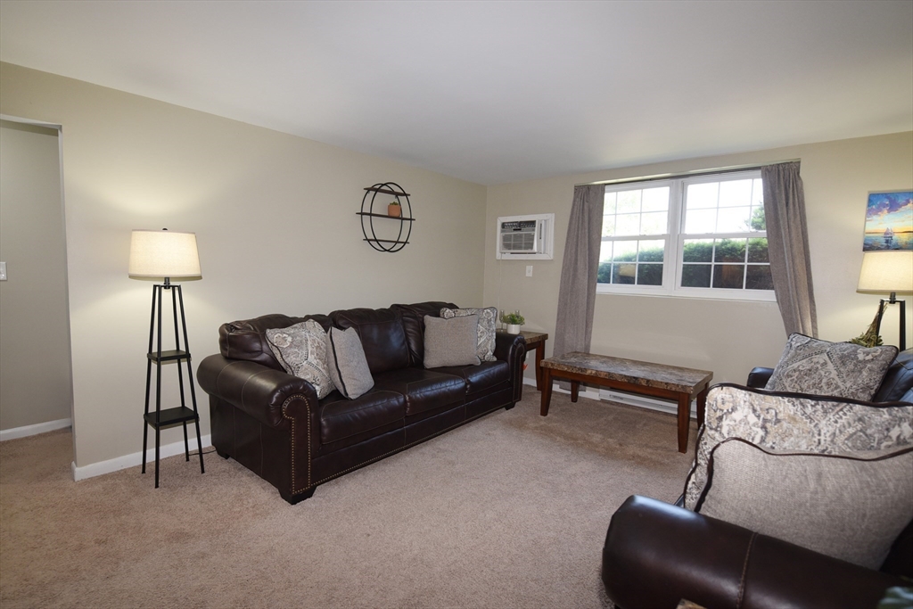 96 Richardson Road, Unit B7 Chelmsford, MA 01863 - Photo 8 of 42 Gallery Image 8