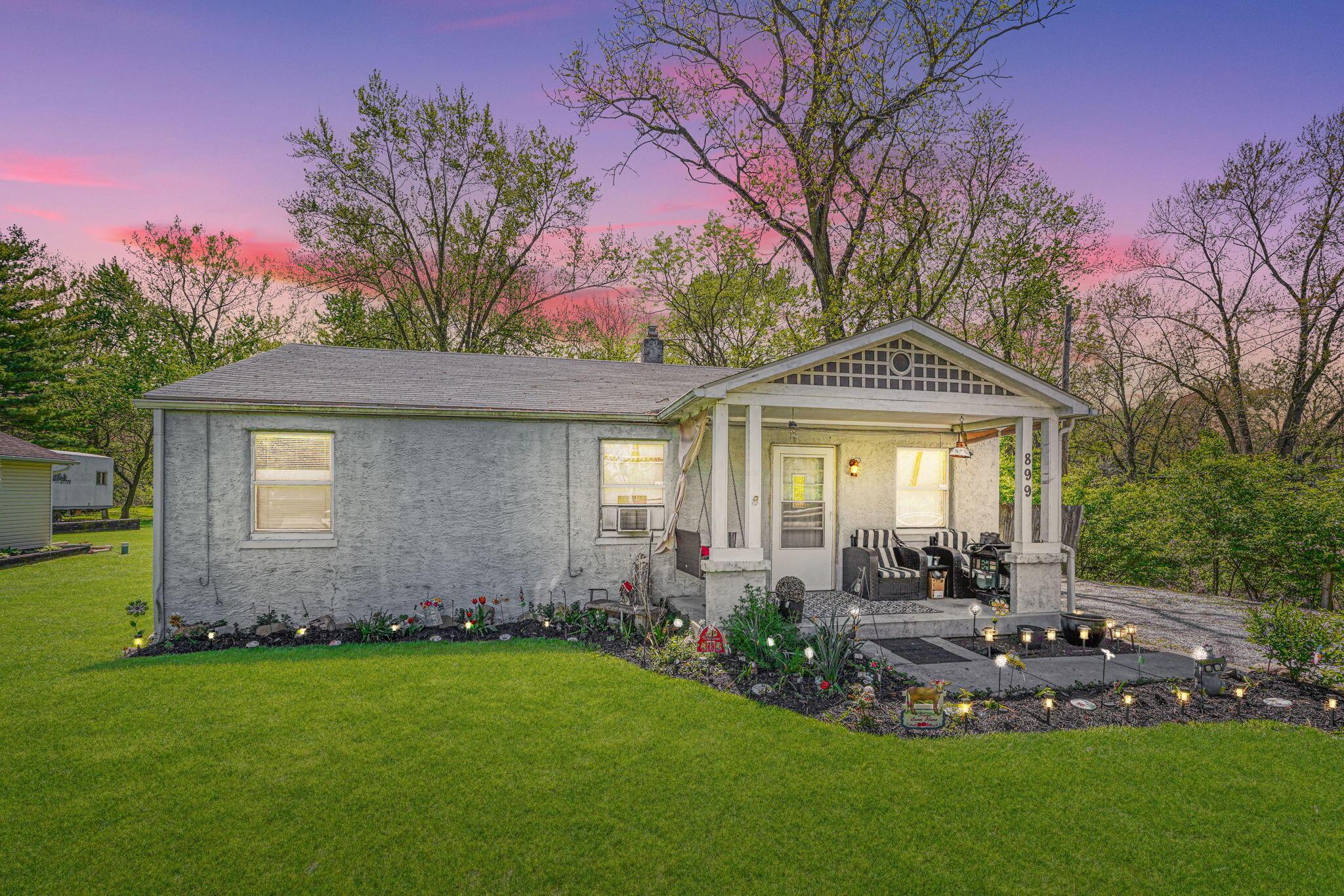 899 Hart Road Columbus, OH 43223 - Photo 1 of 33 899 Hart Rd Virtual Twilight
