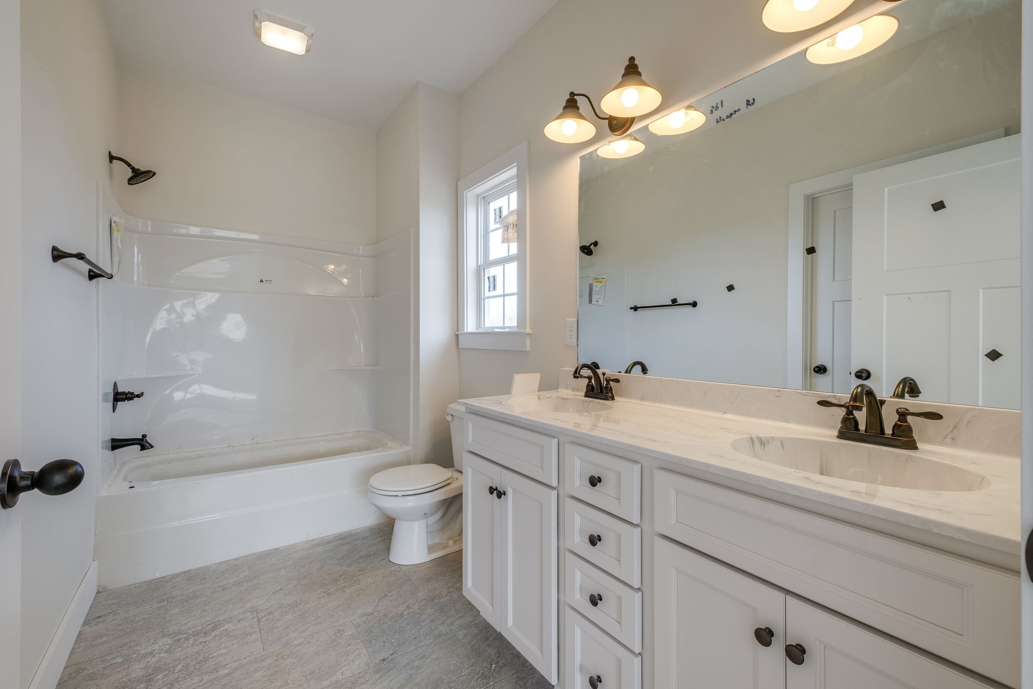861 Hooper Road Charlotte, TN 37036 - Photo 11 of 28 Gallery Image 11