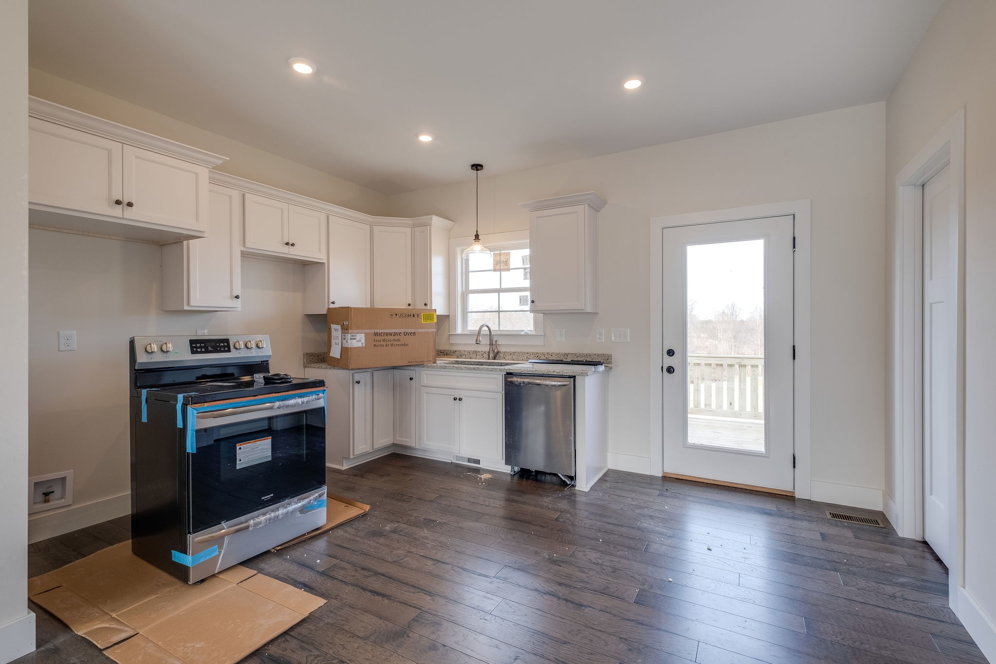861 Hooper Road Charlotte, TN 37036 - Photo 5 of 28 Gallery Image 5
