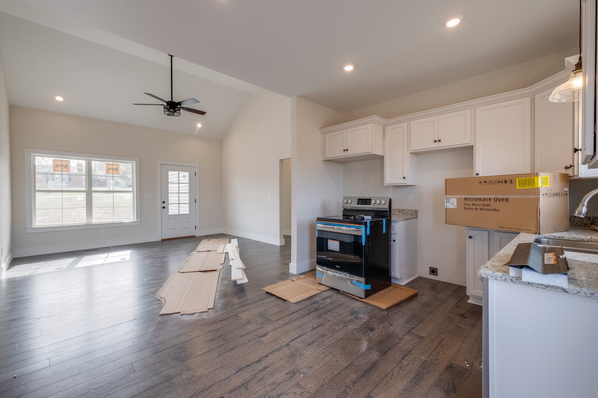 861 Hooper Road Charlotte, TN 37036 - Photo 7 of 28 Gallery Image 7