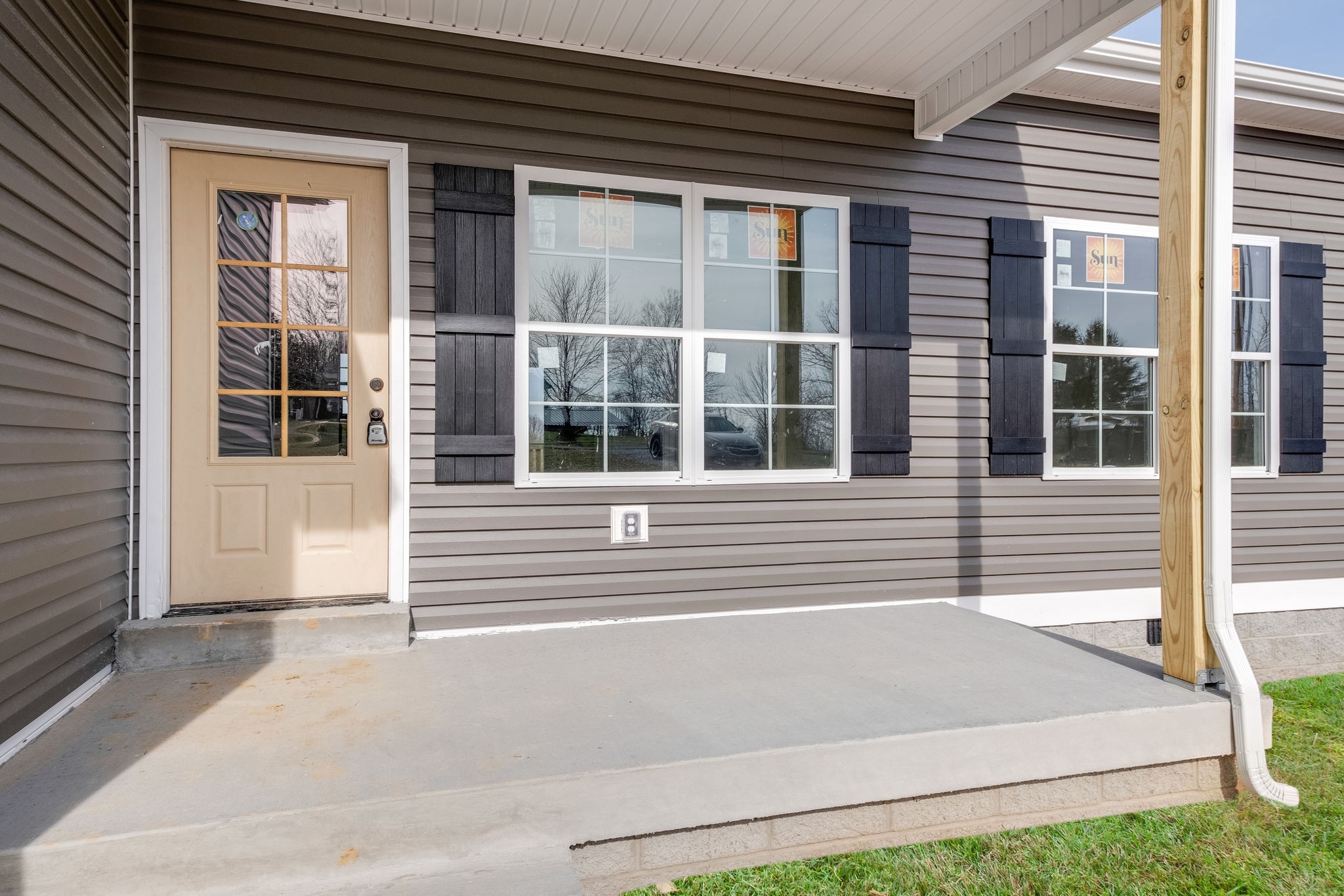 861 Hooper Road Charlotte, TN 37036 - Photo 8 of 28 Gallery Image 8