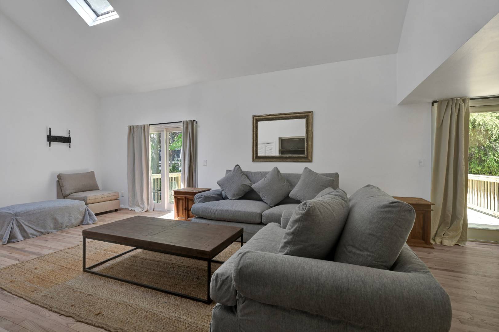 5 West Neck Road Southampton, NY 11968 - Photo 3 of 11