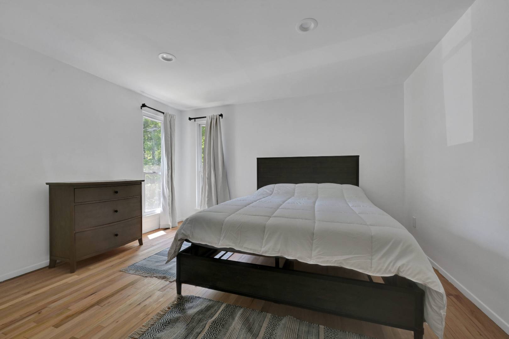 5 West Neck Road Southampton, NY 11968 - Photo 8 of 11