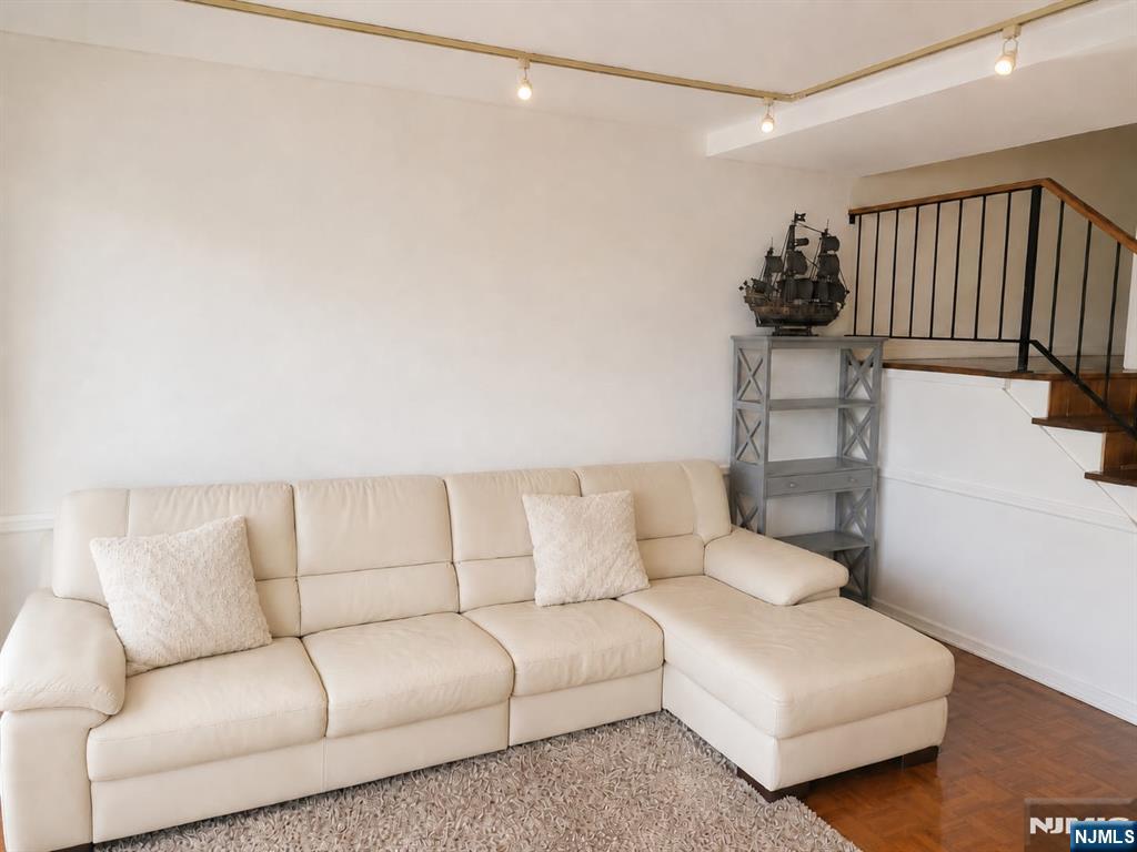 2 Horizon Road, Unit G3 Fort Lee, NJ 07024 - Photo 3 of 9