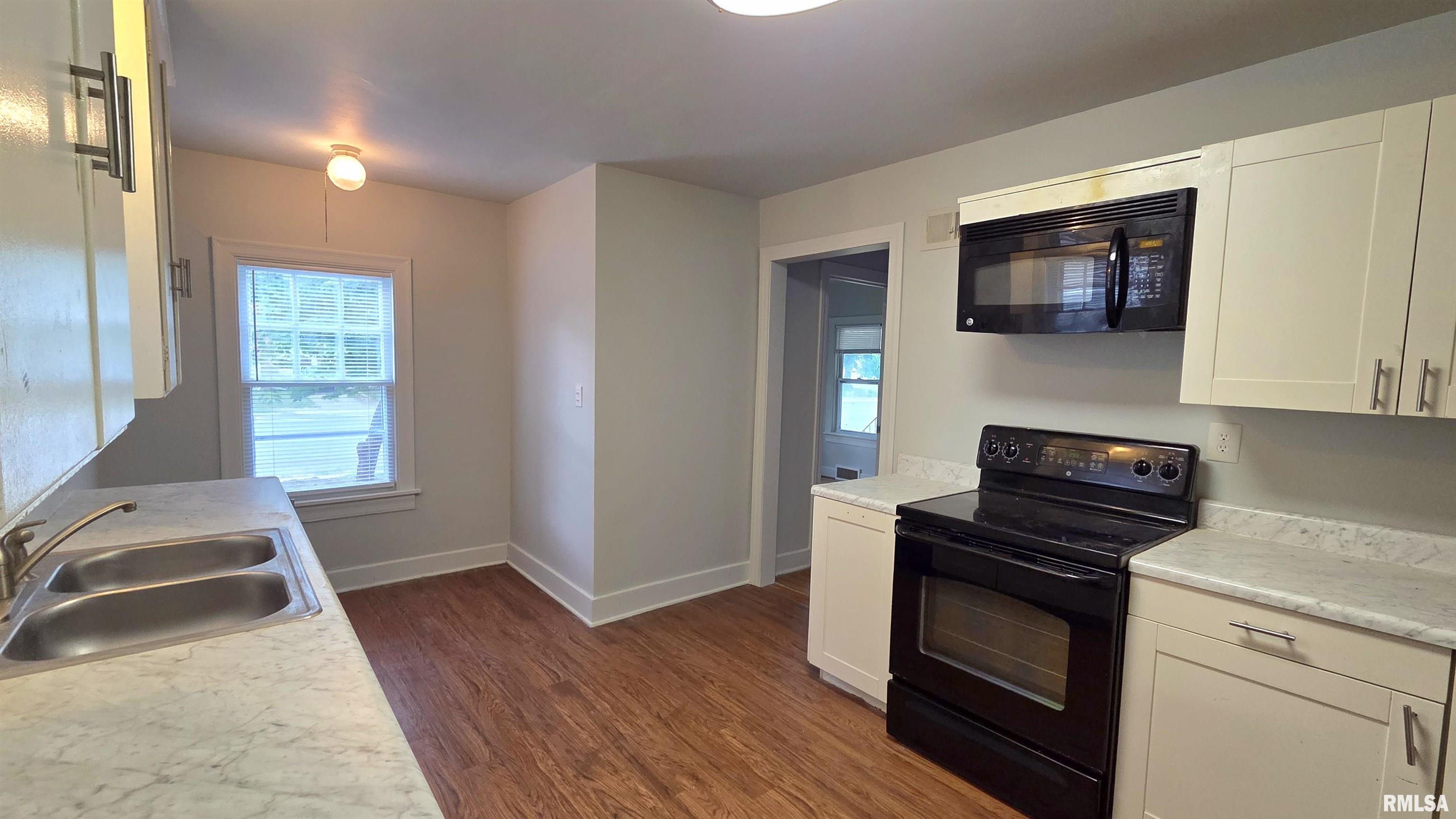 2524 South 6th Street Springfield, IL 62703 - Photo 9 of 28 Gallery Image 9
