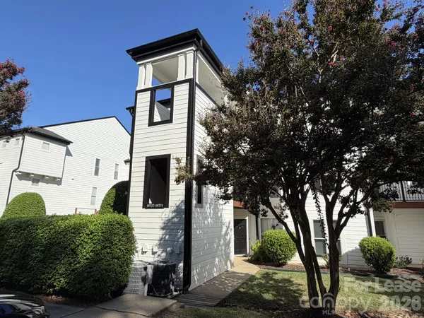 $1,995 | 18729 Vineyard Point Lane, Cornelius, NC 28031